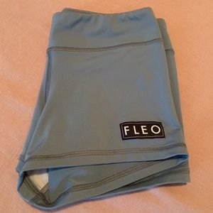 Fleos